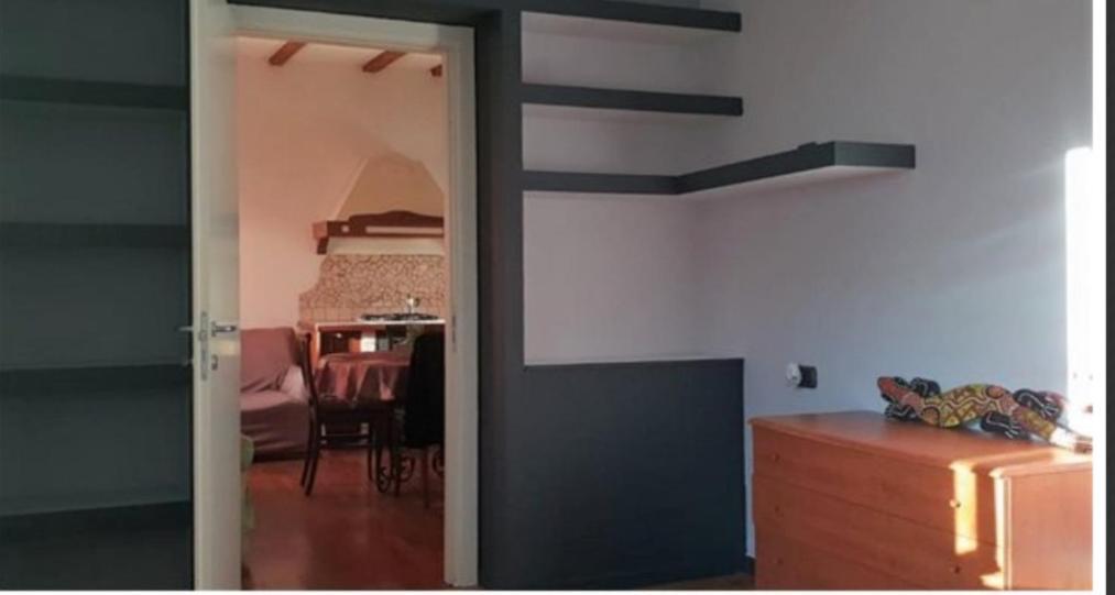 דירות Locate di Triulzi Casa In Palazzo Storico מראה חיצוני תמונה